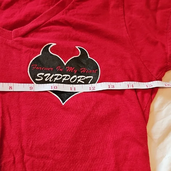 Red Womans Support T-Shirt - Picture 2 of 3